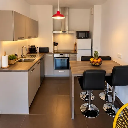 T2 Agosta - 4personnes - Climatisé - Et Commerces à 100m Appartamento